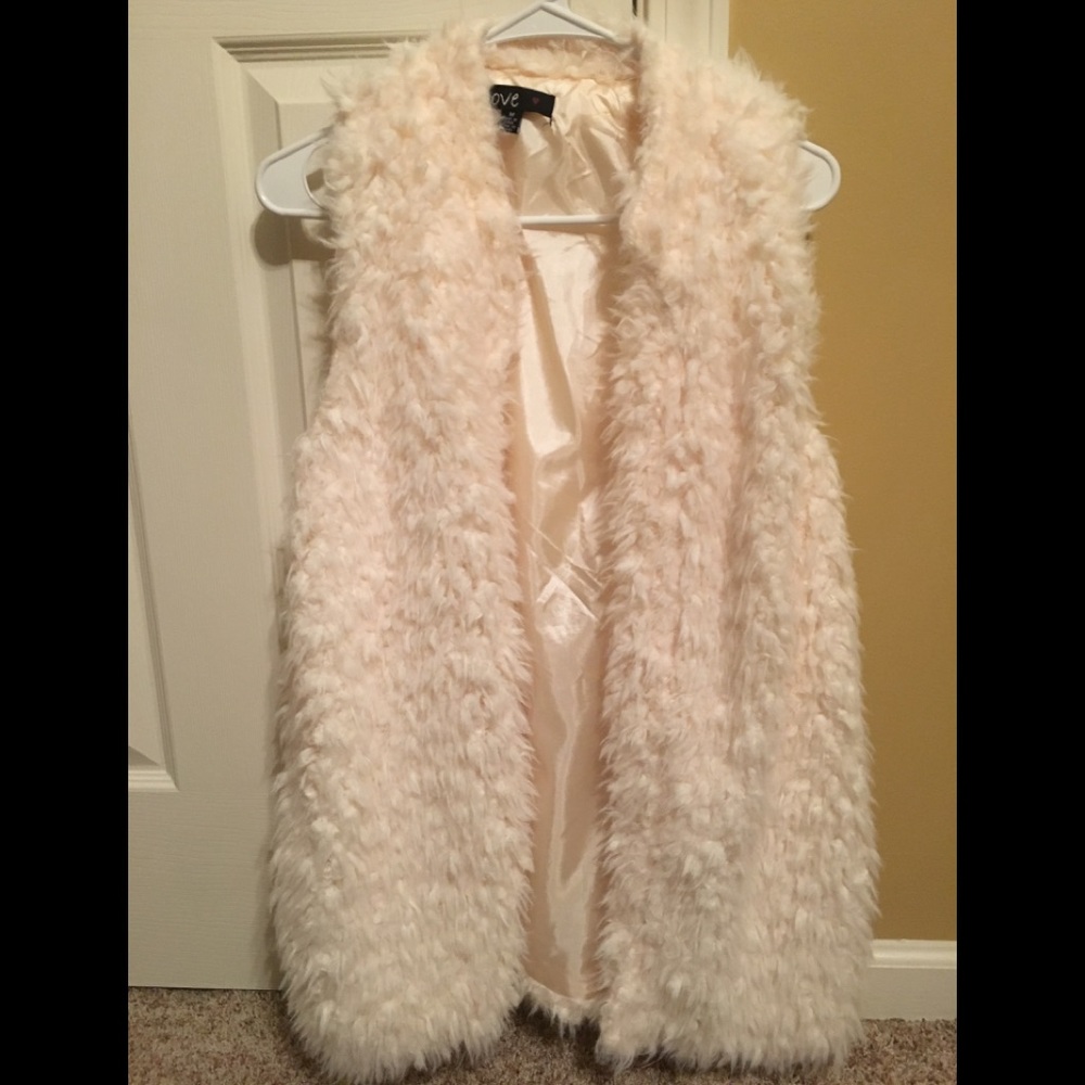 Faux Fur Vest - M